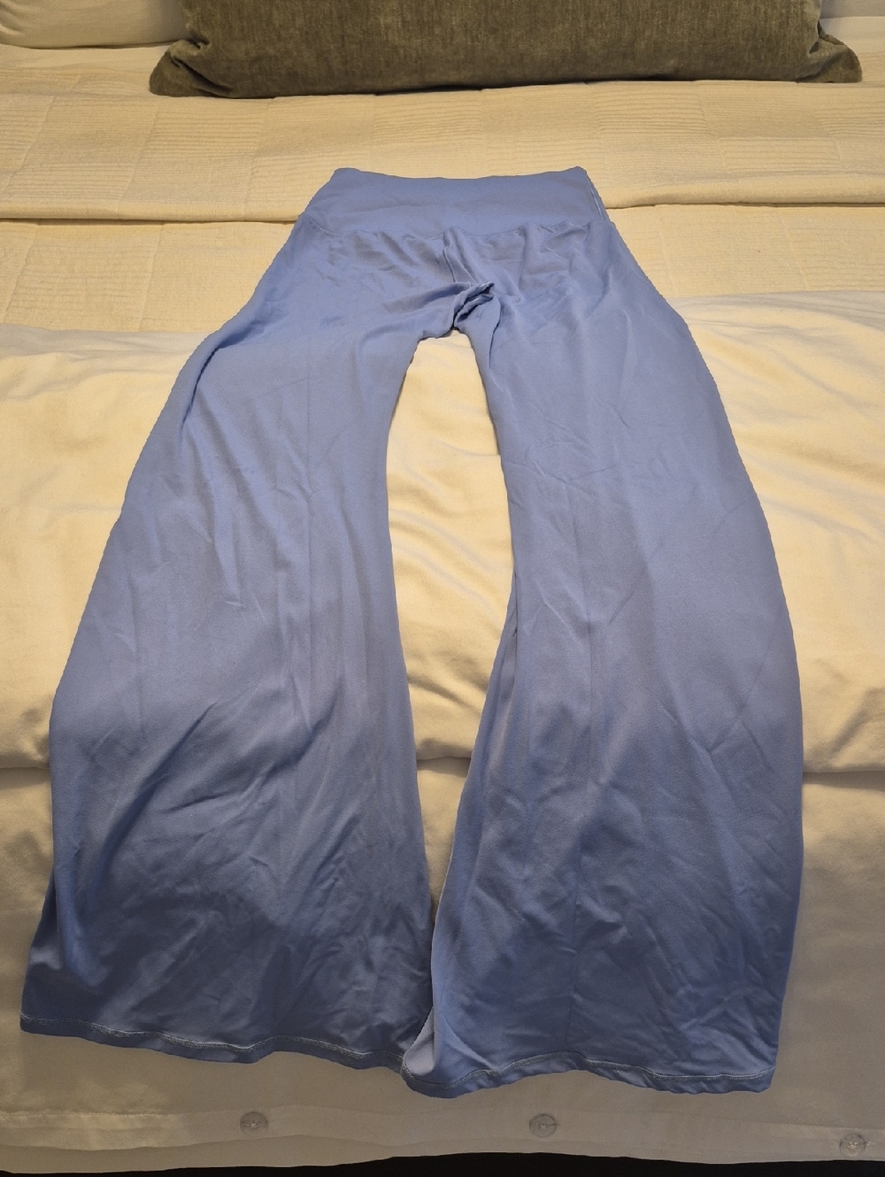 Women's Wide-Leg Leggings in Light Blue